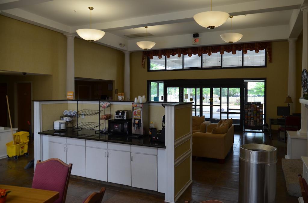 Rodeway Inn チャタヌーガ エクステリア 写真