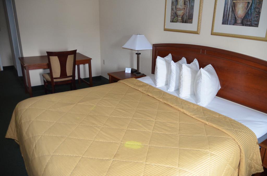 Rodeway Inn チャタヌーガ エクステリア 写真