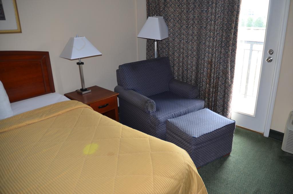 Rodeway Inn チャタヌーガ エクステリア 写真